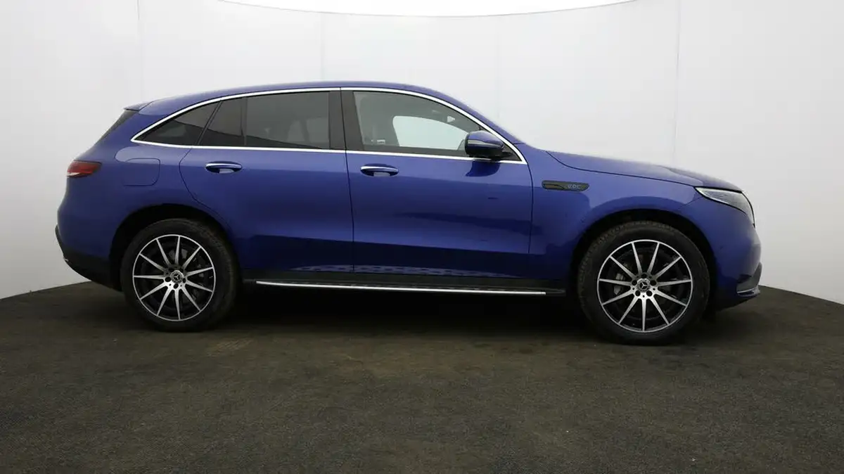 2022-mercedes-benz-eqc-e-eqc-400-amg-line-big-47