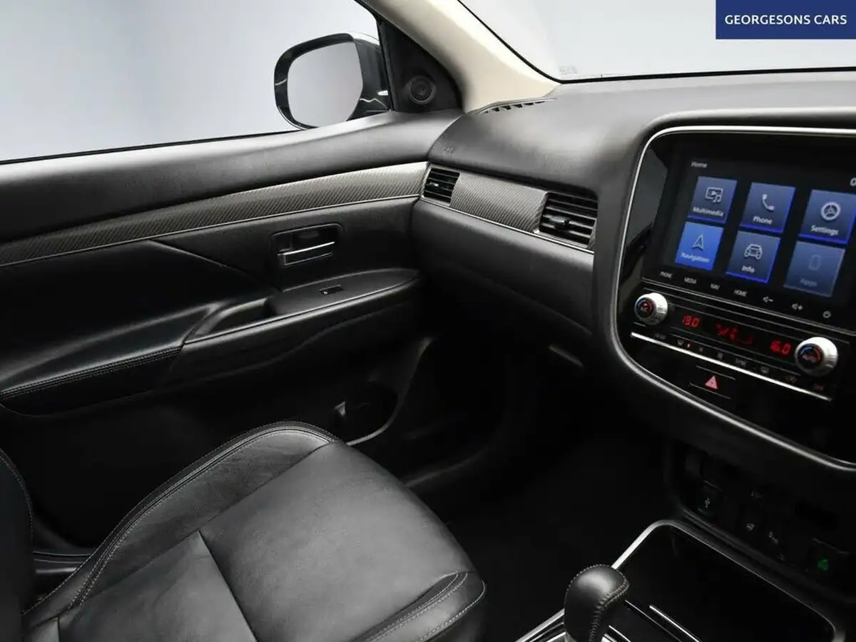 2019-mitsubishi-outlander-20-exceed-big-22