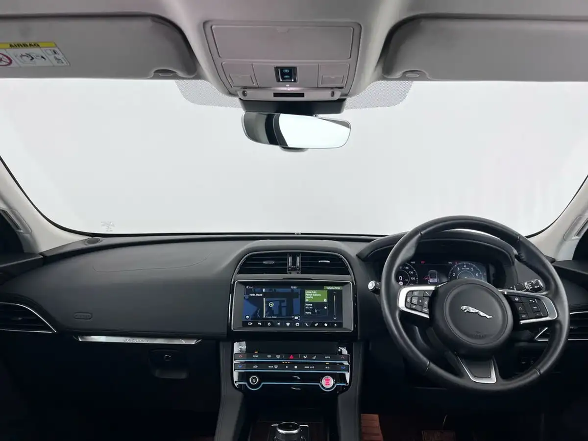 2019-jaguar-f-pace-20i-portfolio-250ps-big-24
