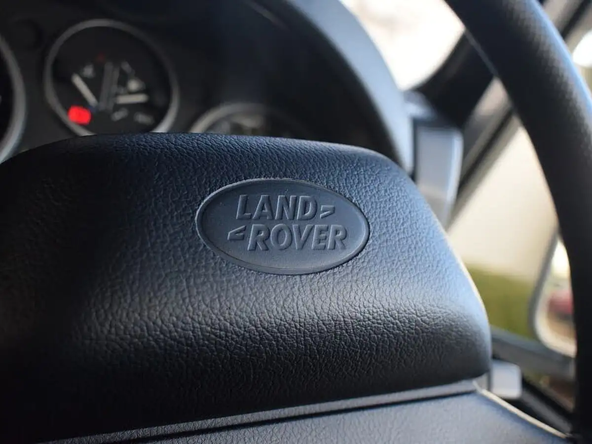 2015-land-rover-110-defender-22td-xs-22i-station-wagon-5-drs-big-22
