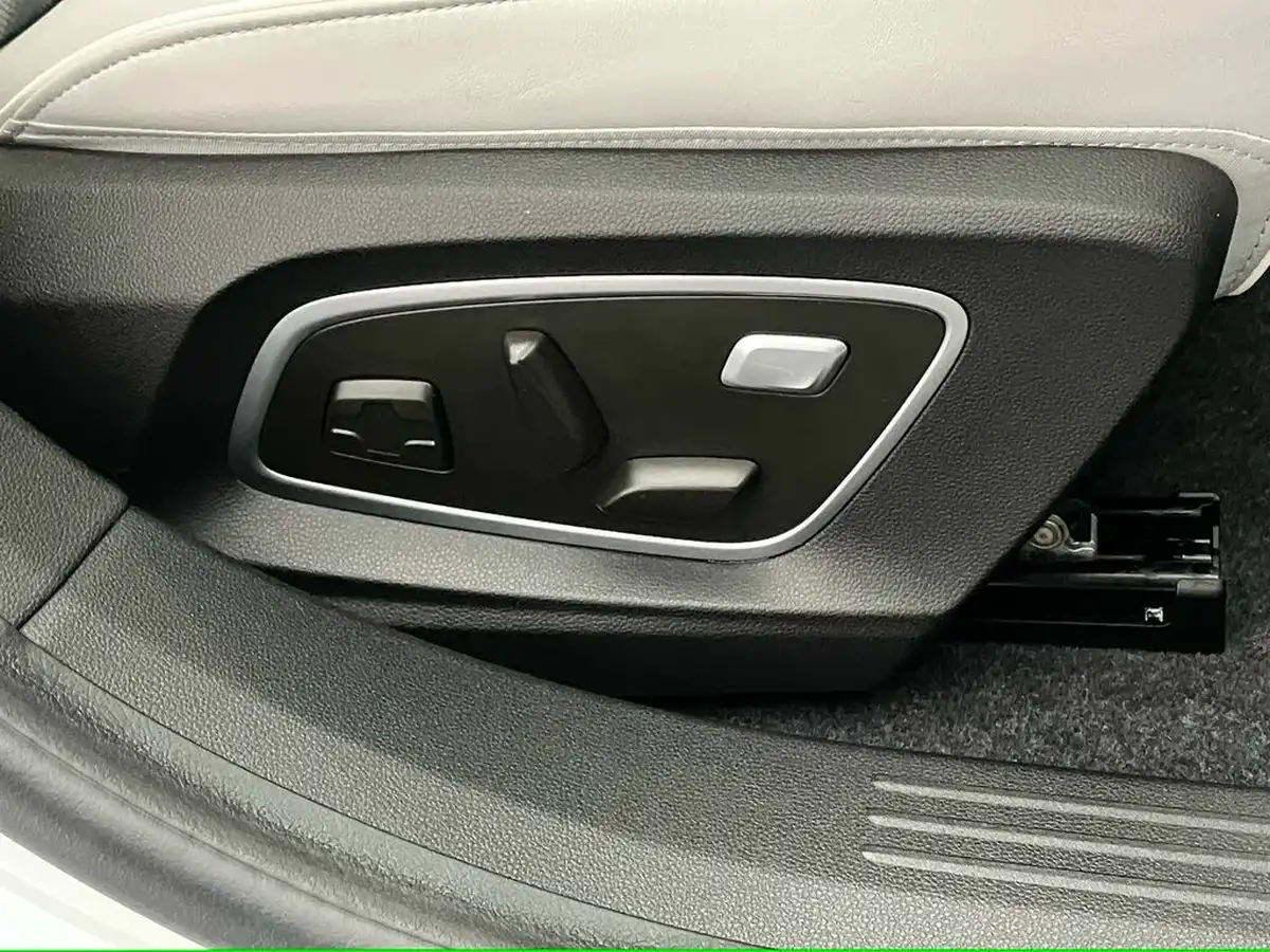 2024-renault-scenic-e-tech-e-iconic-big-27