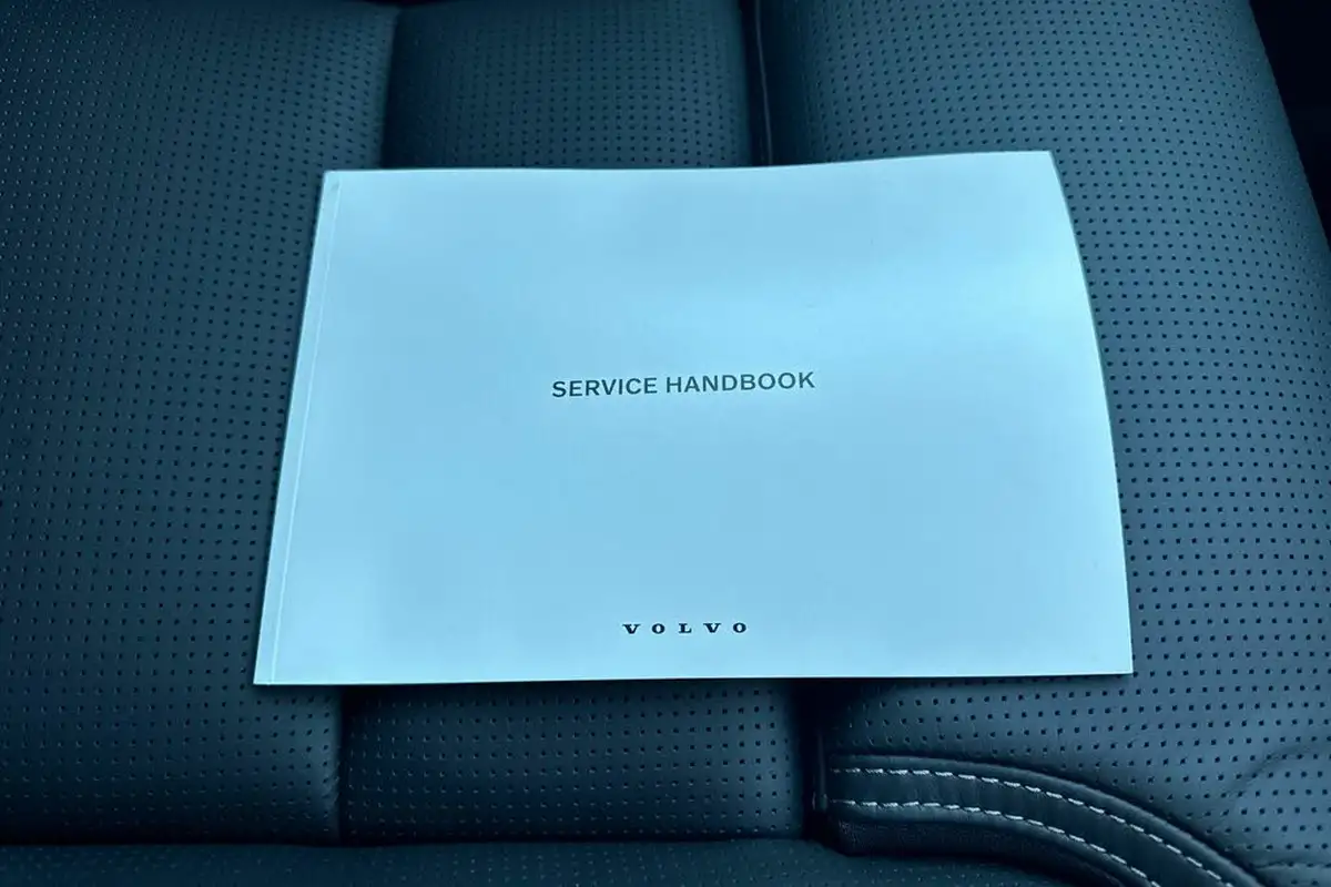 2024-volvo-xc90-20-b5-ultra-dark-big-26
