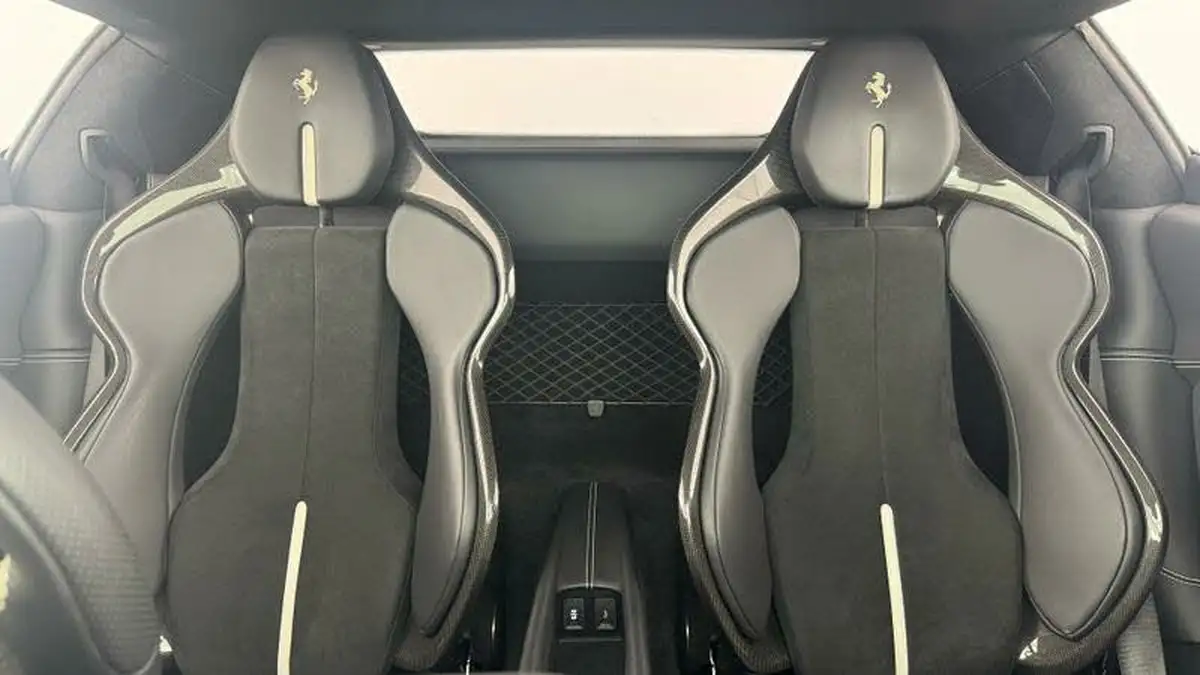 2022-ferrari-296-gtb-big-5