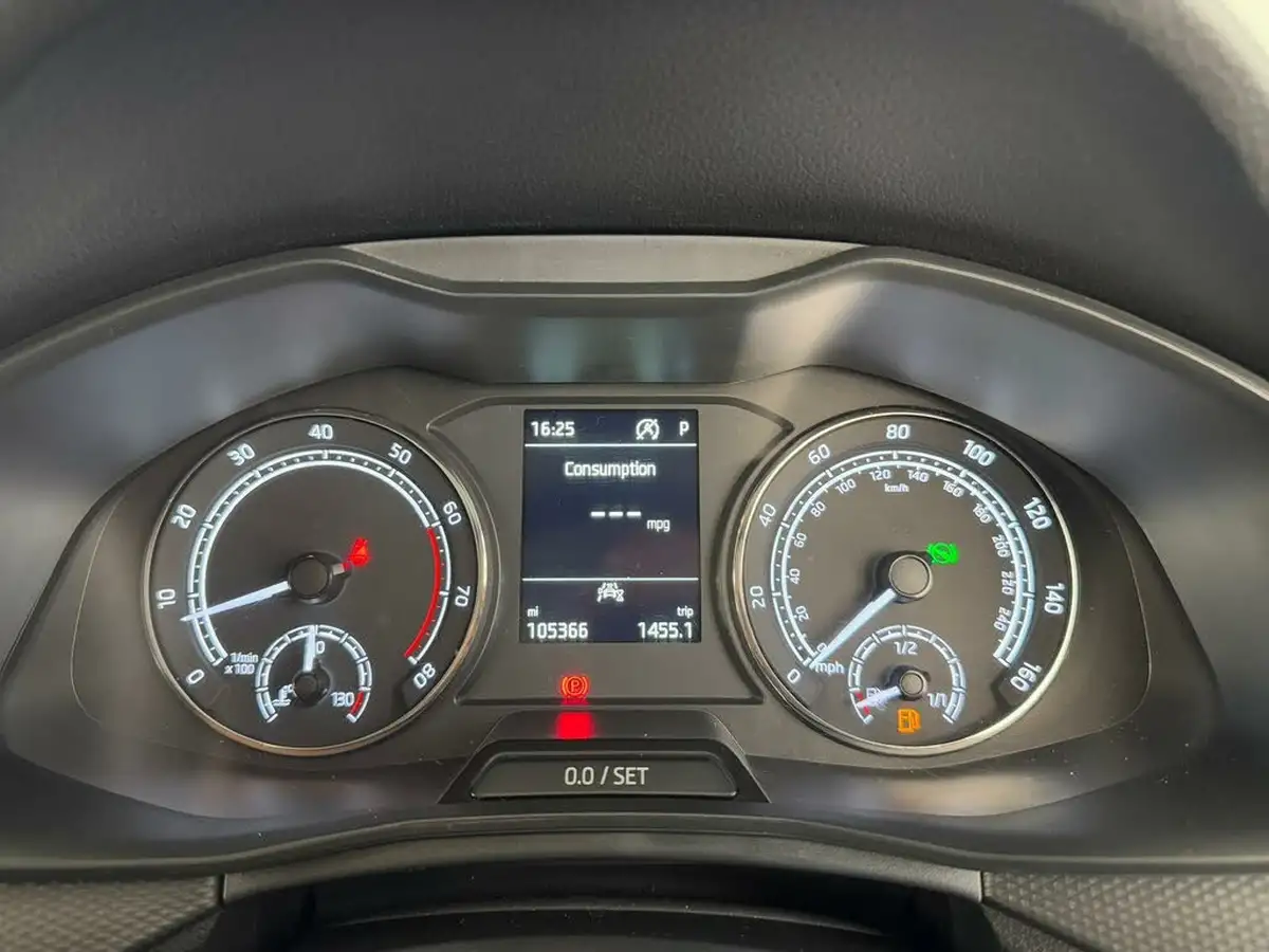 2021-skoda-scala-15-tsi-se-dsg-big-42