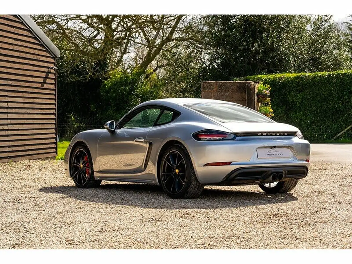 2016-porsche-cayman-718-20-big-21