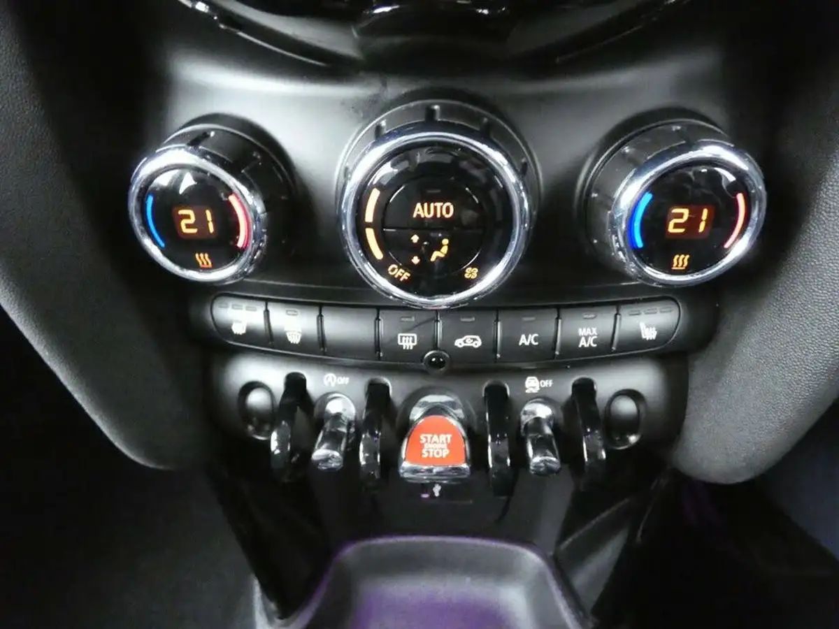 2021-mini-cooper-15-one-classic-5d-big-12
