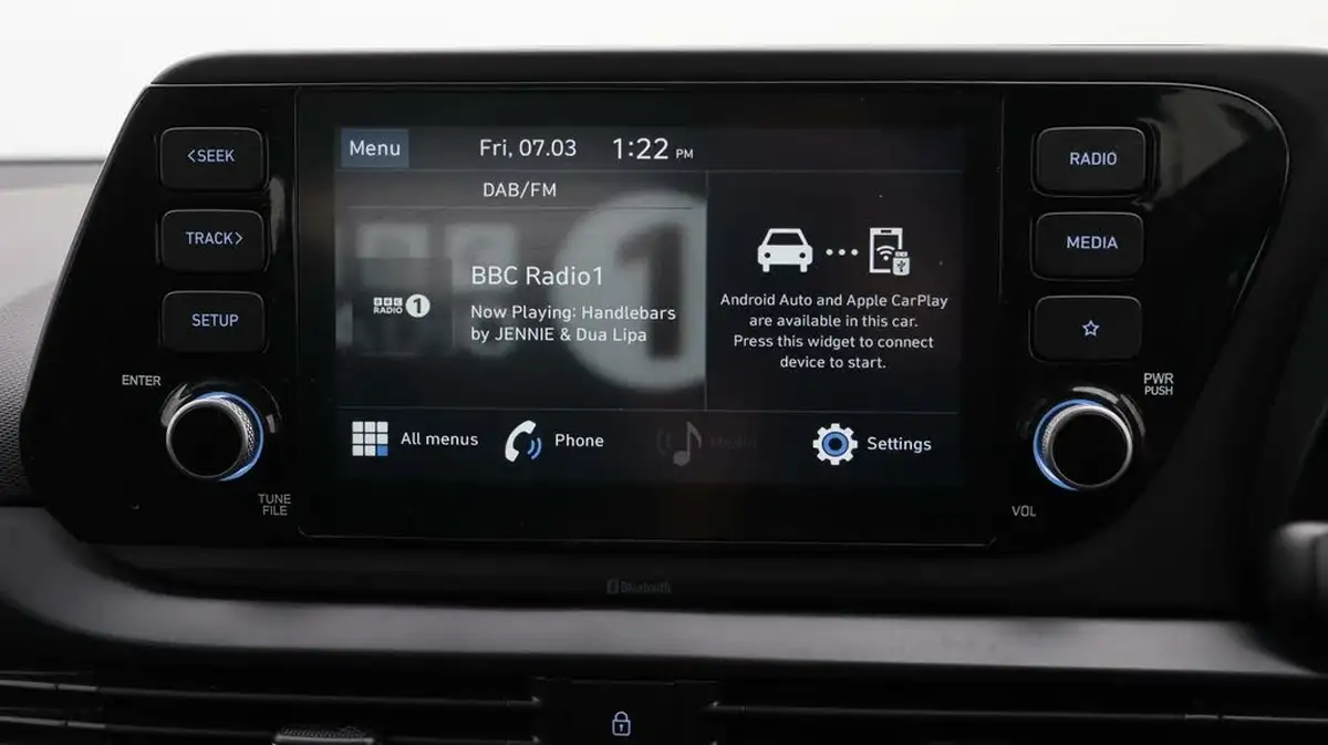 2022-hyundai-bayon-10-t-gdi-se-connect-big-11