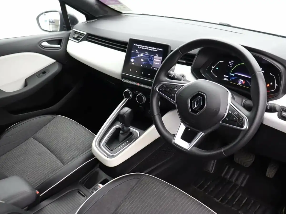 2022-renault-clio-16-techno-big-16