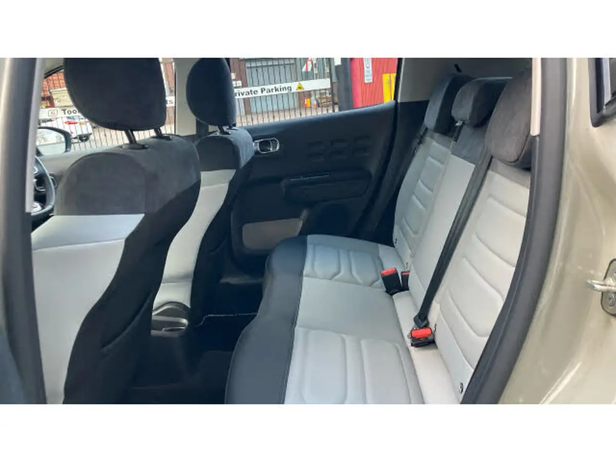 2023-citroen-c3-12-puretech-elle-83ps-ss-big-15