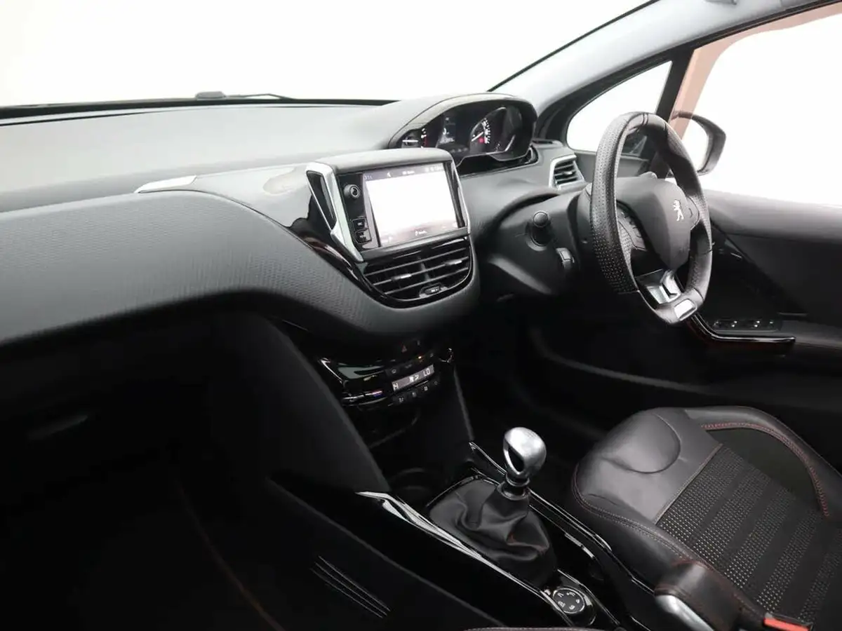 2019-peugeot-2008-suv-12-puretech-gt-line-130bhp-big-8