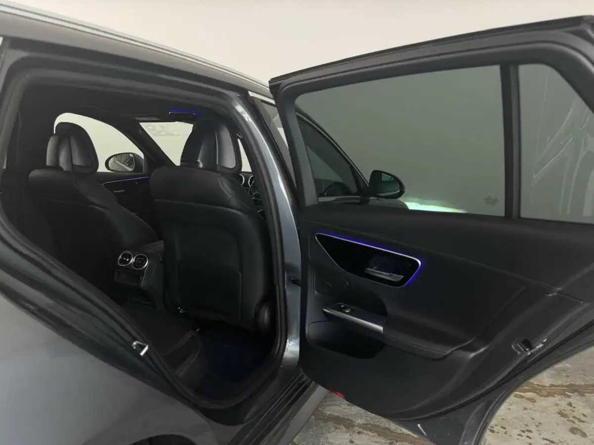 2022-mercedes-benz-c-class-20-c300e-amg-line-estate-5d-big-21