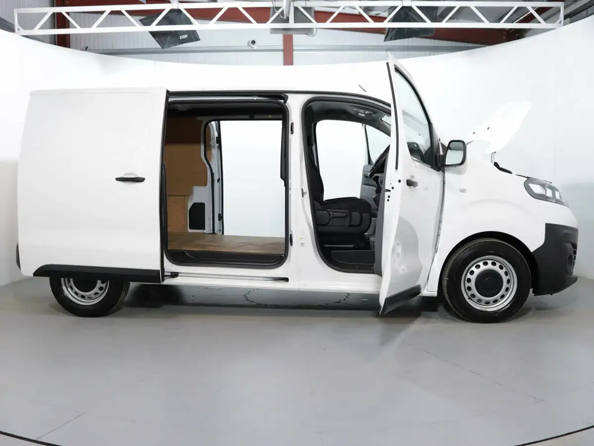2022-vauxhall-vivaro-15td-2900-l1h1-dynamic-big-44