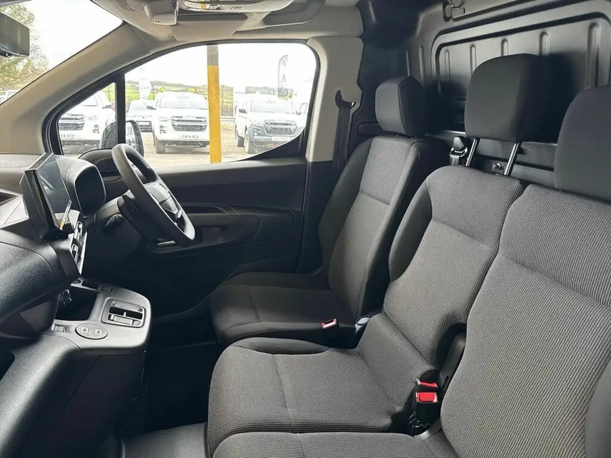 2025-fiat-doblo-big-8