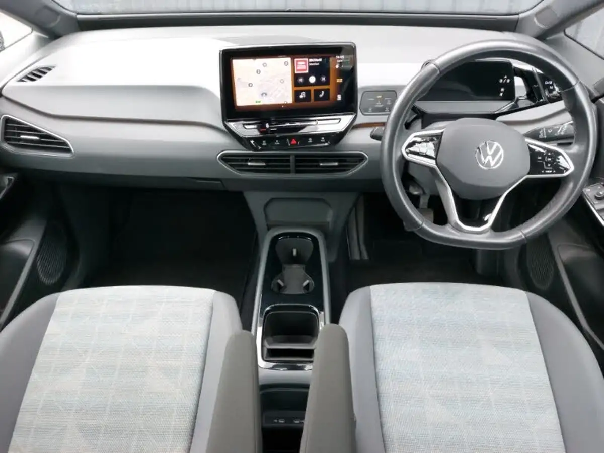 2022-volkswagen-id3-e-life-145ps-58kwh-pro-big-2