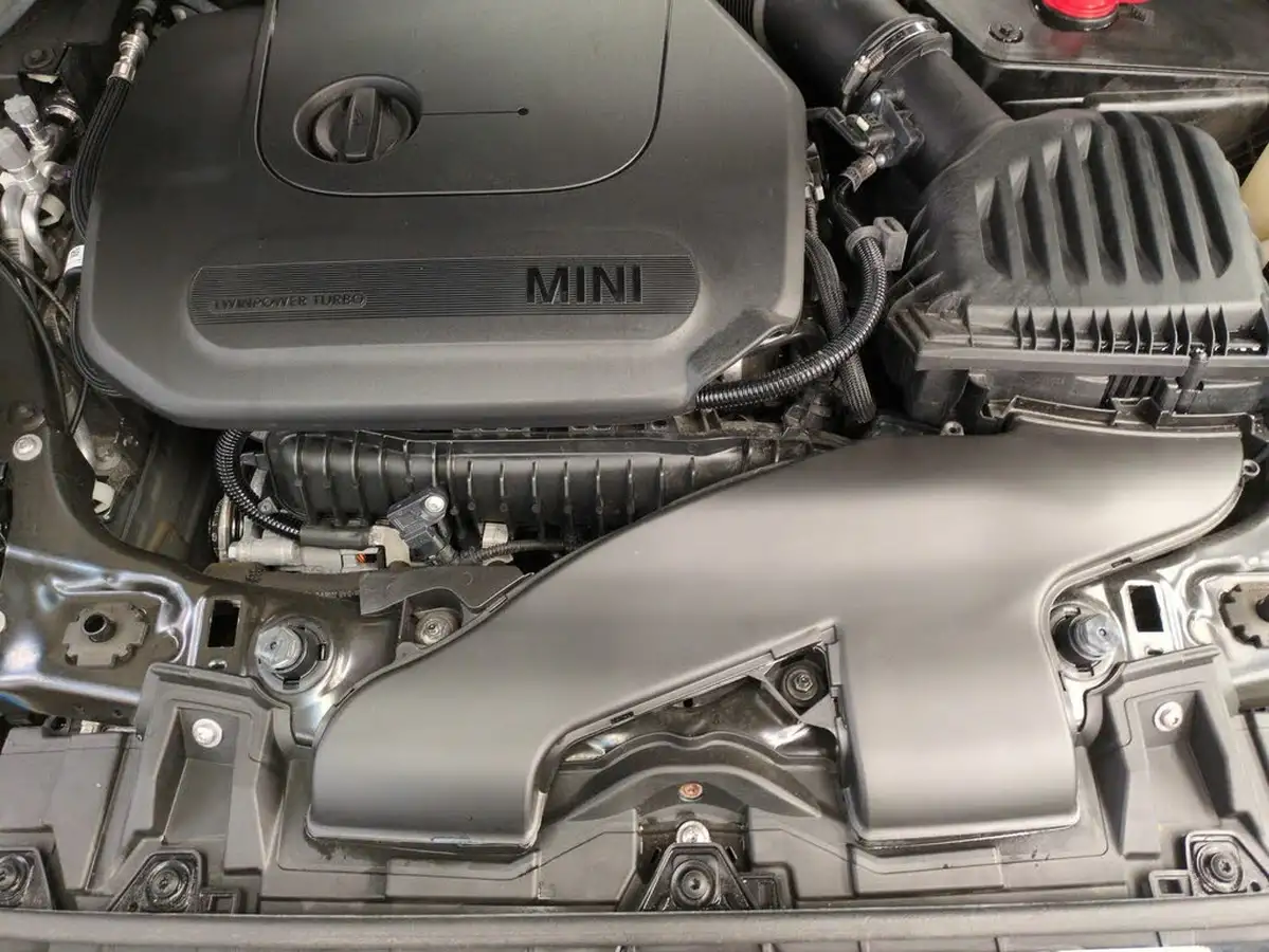 2022-mini-cooper-15-cooper-classic-hatchback-3d-big-25