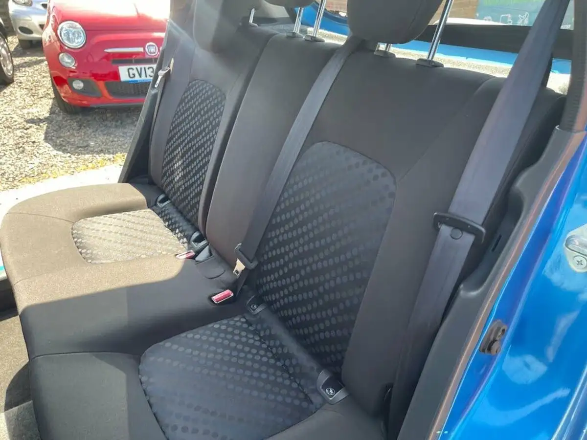 2015-suzuki-celerio-10-sz2-big-29