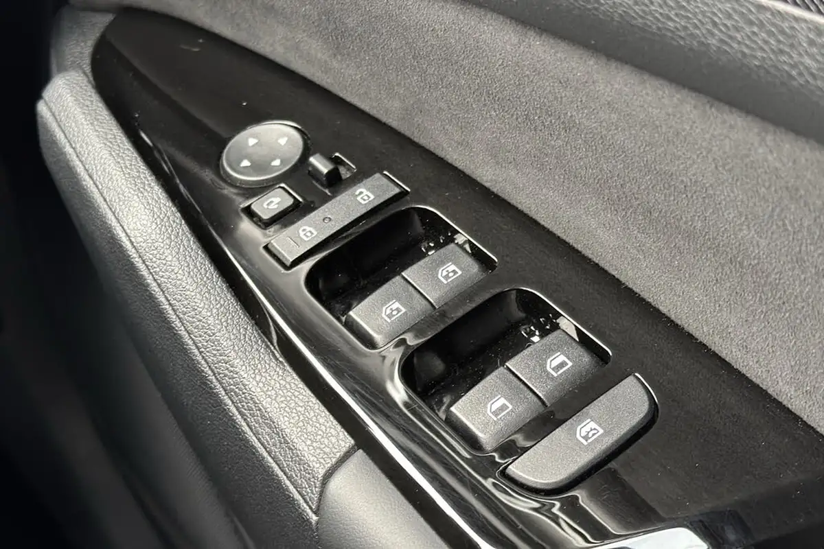 2024-kia-sportage-16-t-gdi-gt-line-226bhp-hev-auto-big-29