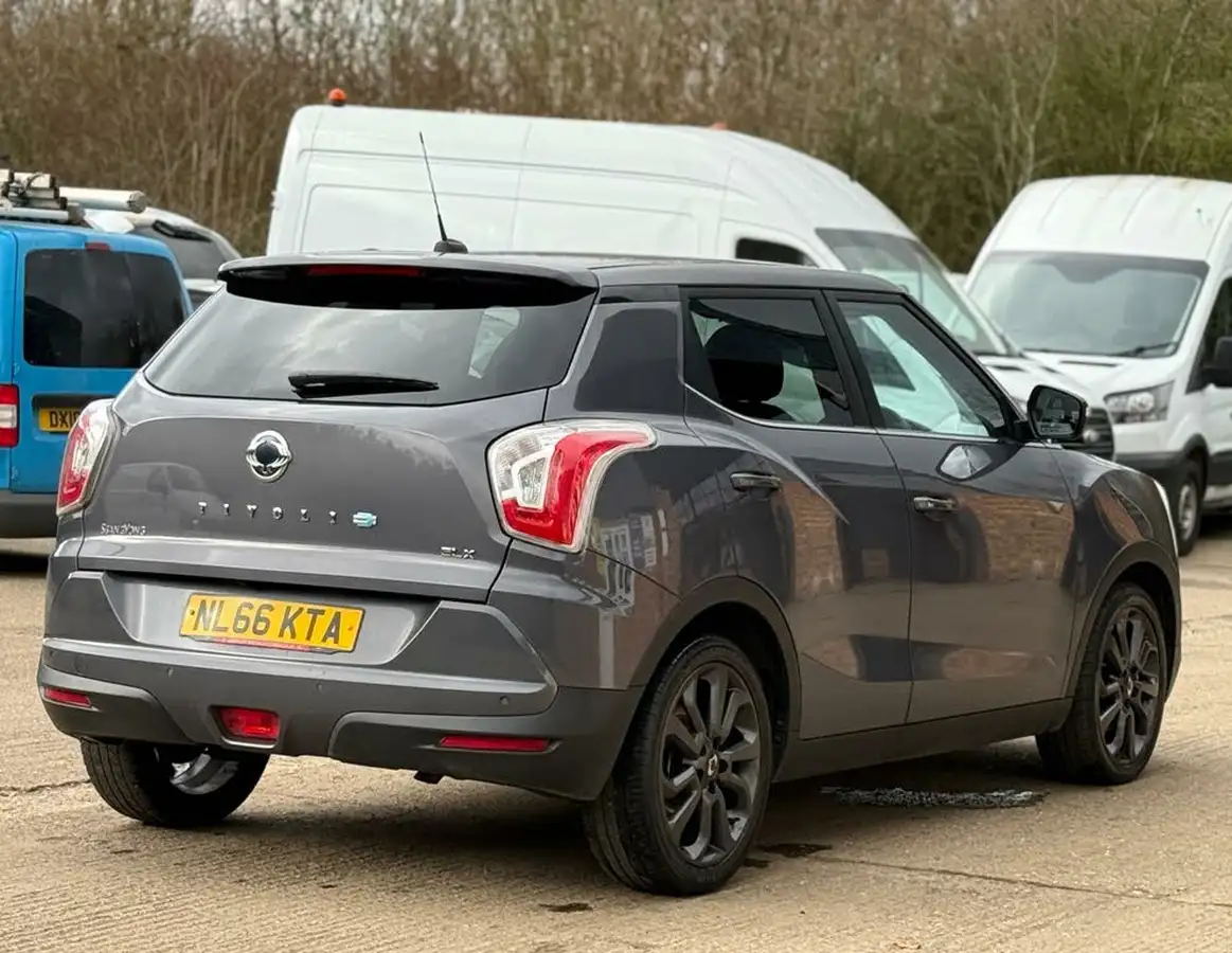 2016-kgm-ssangyong-tivoli-16td-elx-2wd-big-7