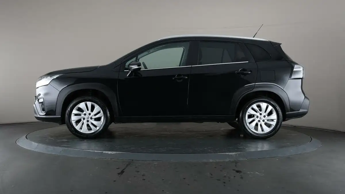 2023-suzuki-s-cross-14-boosterjet-motion-big-30