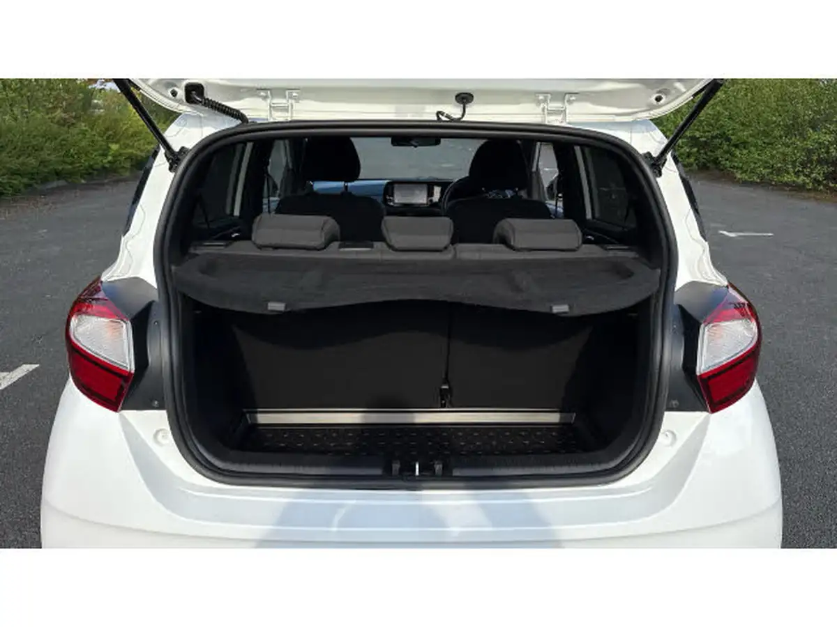2022-hyundai-i10-10-t-gdi-n-line-big-3