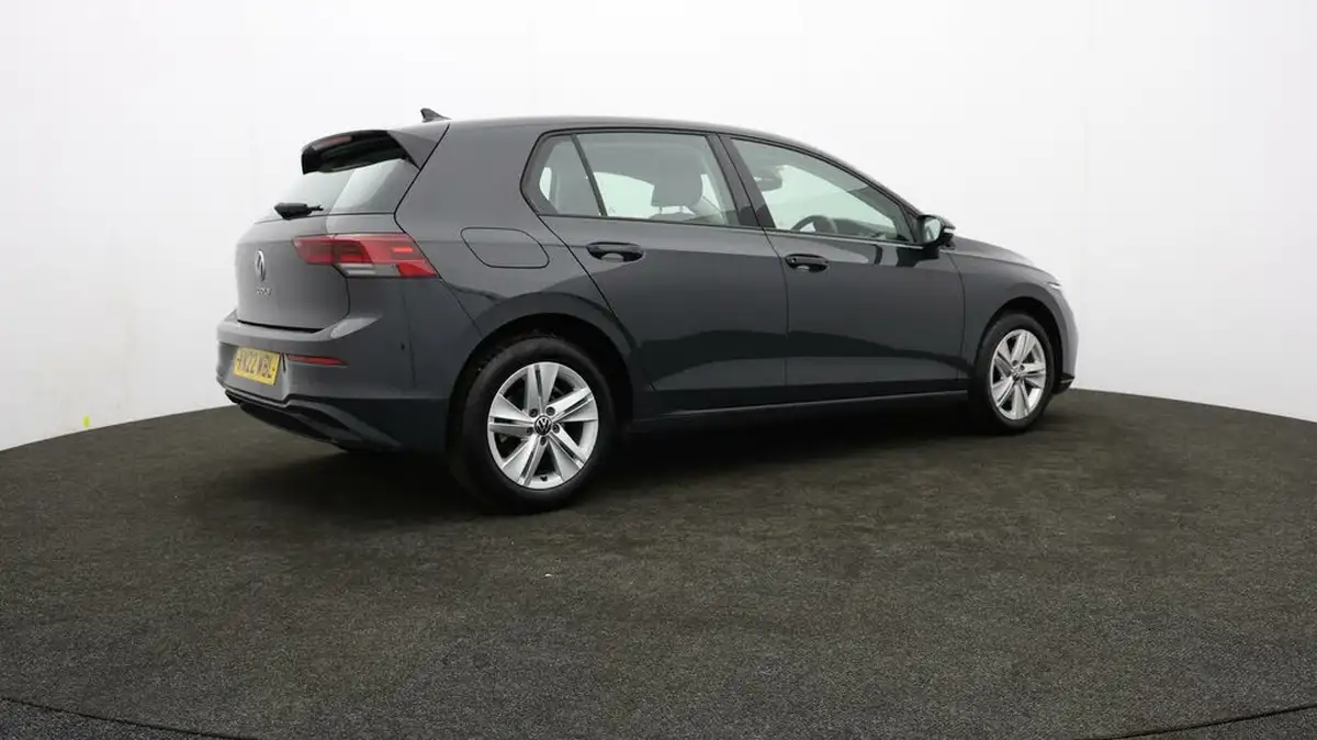 2022-volkswagen-golf-15-tsi-life-130ps-hatchback-big-25
