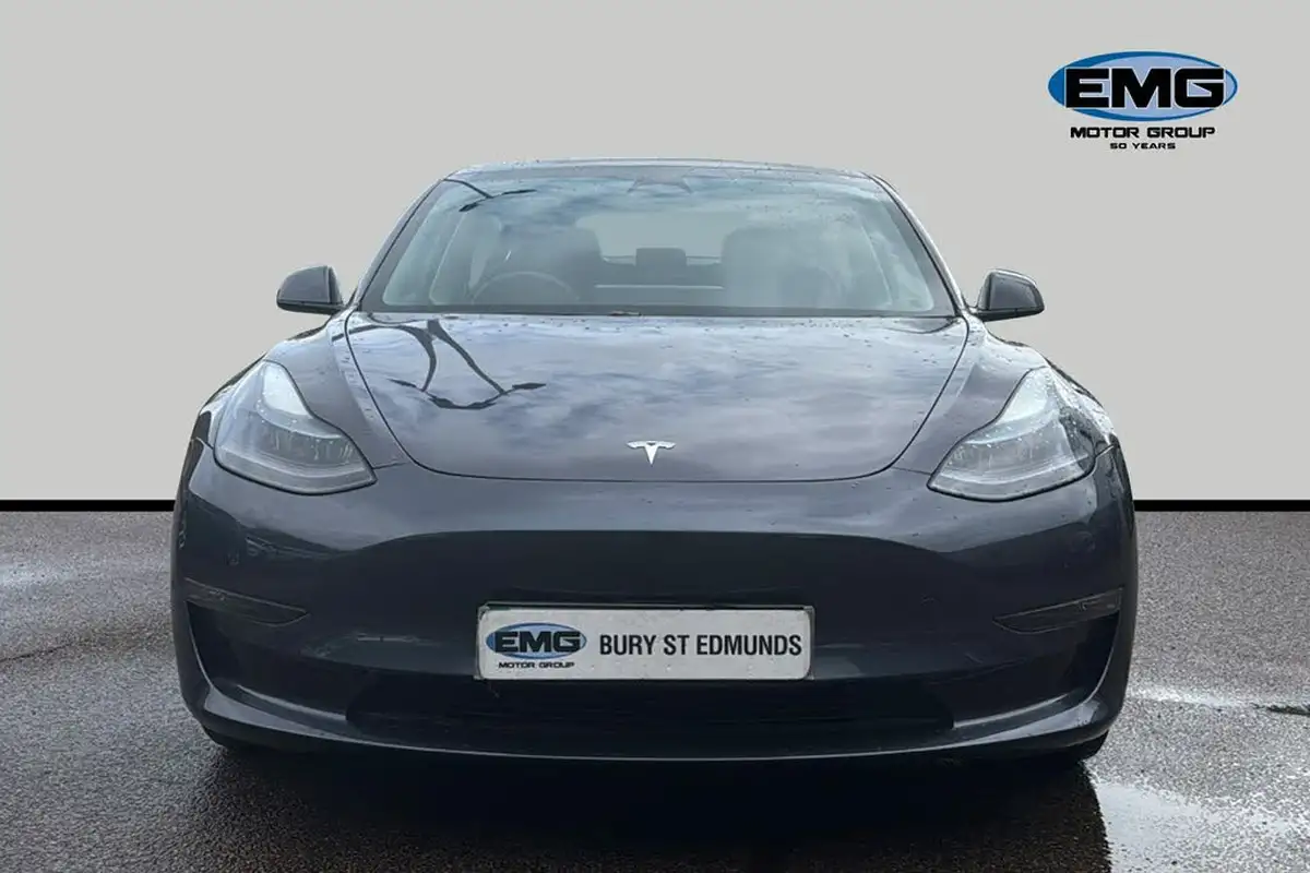 2022-tesla-model-3-e-long-range-big-1
