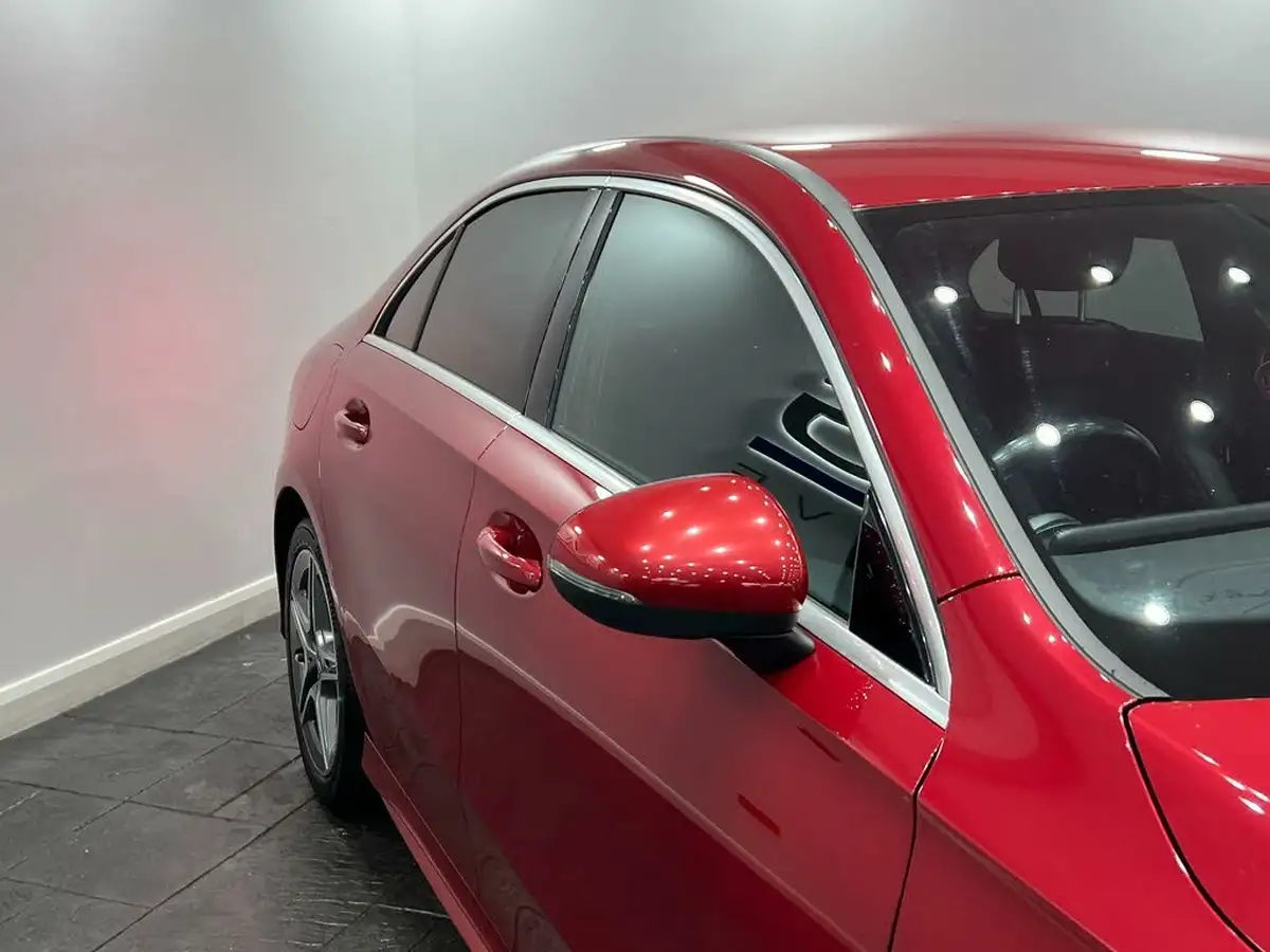 2020-mercedes-benz-a-class-13-a250e-amg-line-saloon-4d-big-12