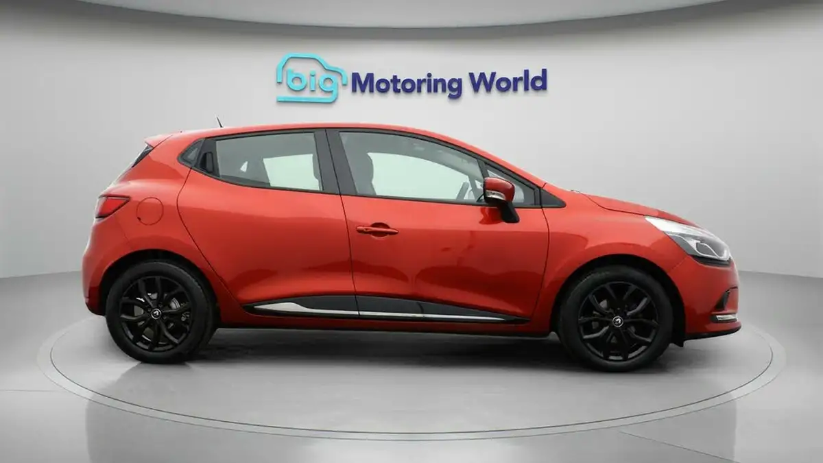 2019-renault-clio-09-tce-play-90ps-big-7