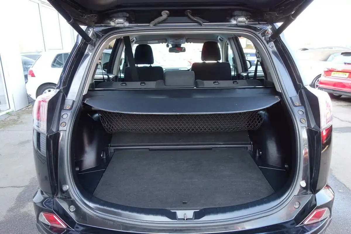 2017-toyota-rav4-25-vvt-i-business-edition-plus-big-15