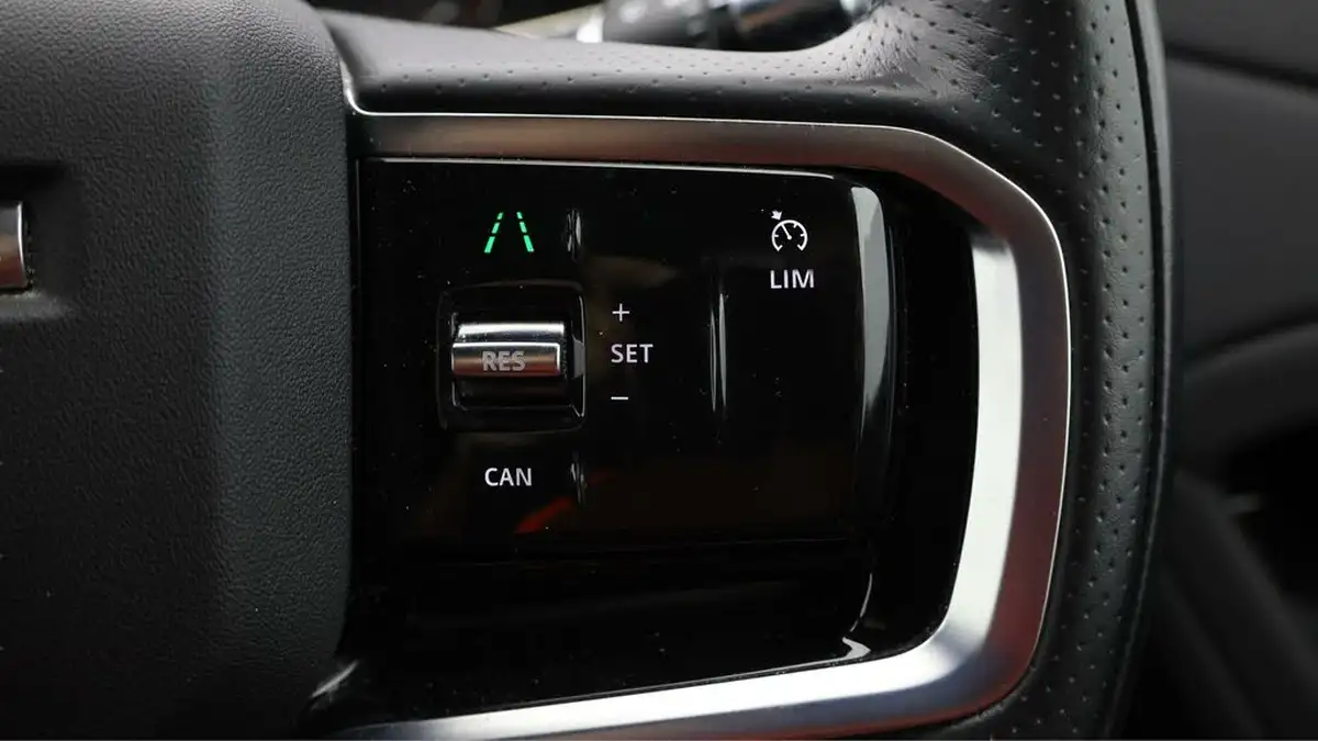 2022-land-rover-range-rover-evoque-20-d165-r-dynamic-s-big-22
