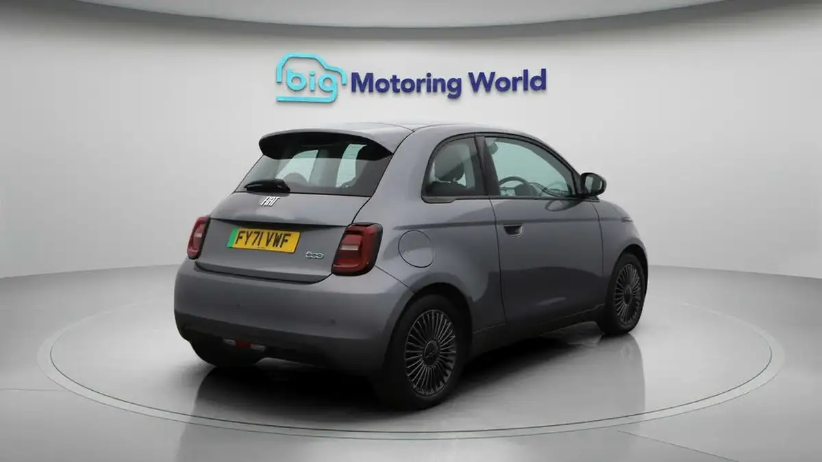 2022-fiat-500-e-icon-117bhp-big-7