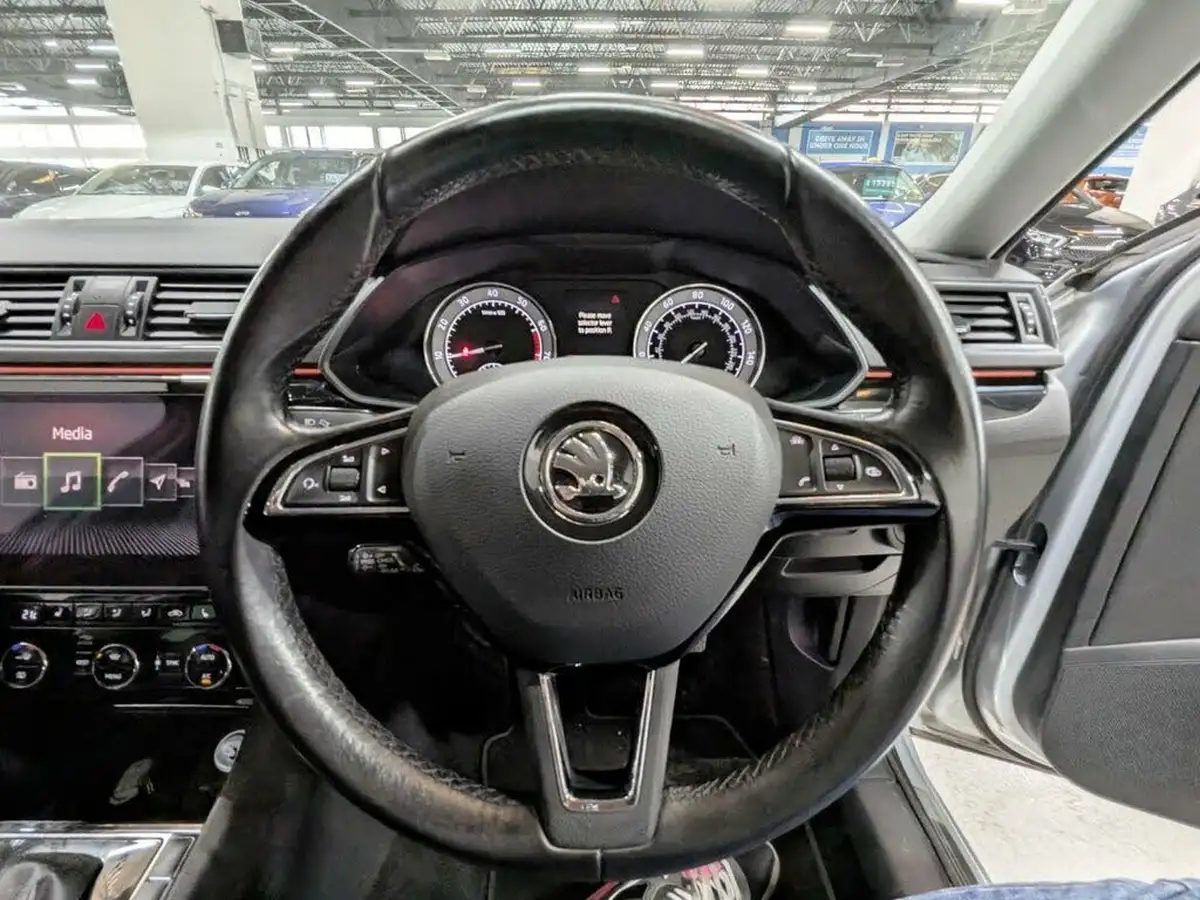 2018-skoda-superb-20-tsi-laurin-klement-280ps-4x4-ss-hatchback-big-24