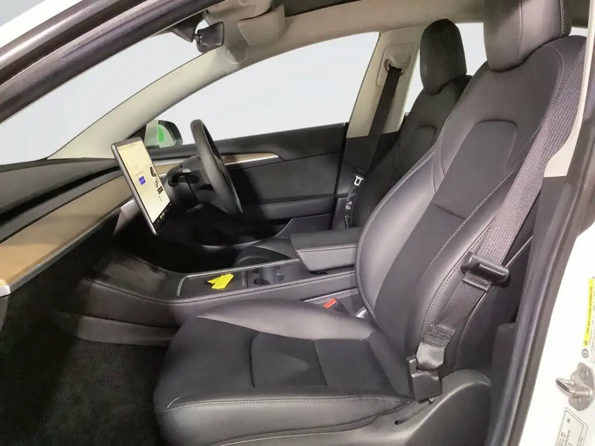 2021-tesla-model-3-e-long-range-awd-big-11