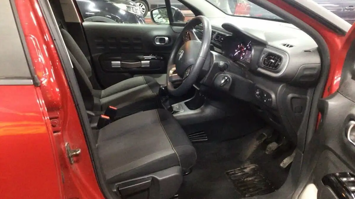 2018-citroen-c3-12-puretech-feel-82ps-big-6