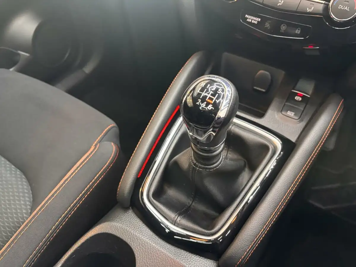 2019-nissan-qashqai-13-dig-t-n-motion-160ps-big-13