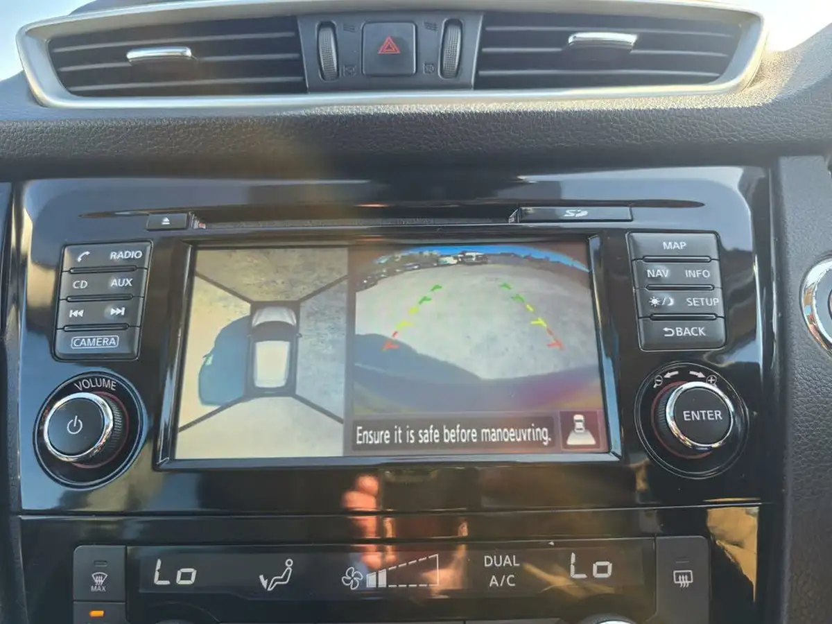 2016-nissan-qashqai-12-dig-t-n-connecta-xtronic-cvt-big-41