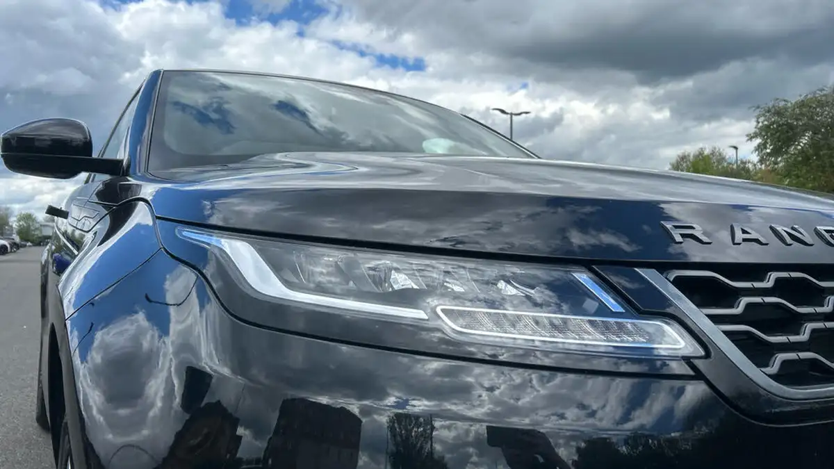 2022-land-rover-range-rover-evoque-15-p300e-r-dynamic-s-big-16
