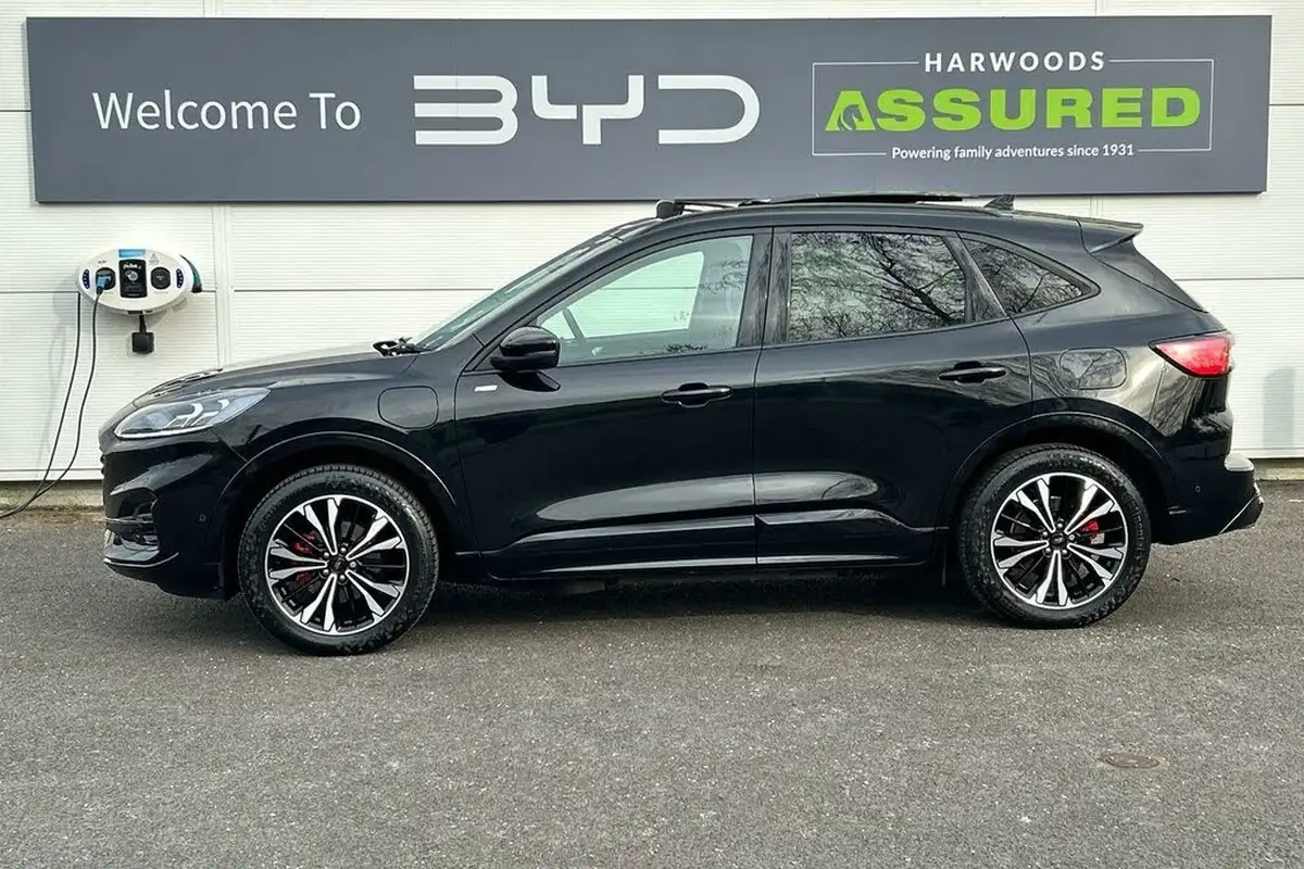 2022-ford-kuga-25t-st-line-x-edition-225ps-phev-big-13