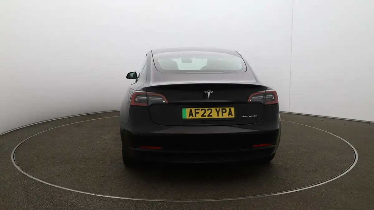 2022-tesla-model-3-e-long-range-big-50