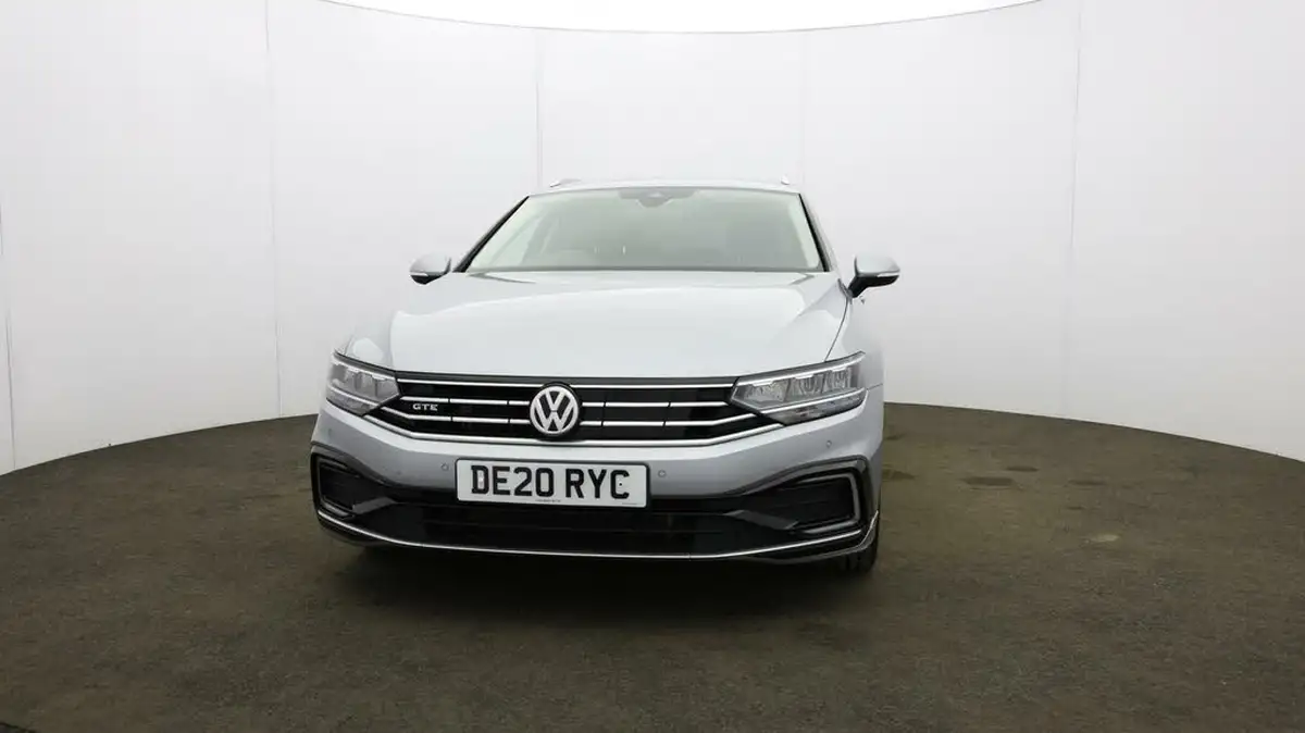 2020-volkswagen-passat-14-tsi-gte-estate-5d-big-32