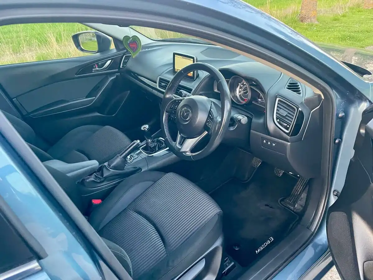 2014-mazda-mazda3-20-se-l-nav-hatchback-5d-big-28