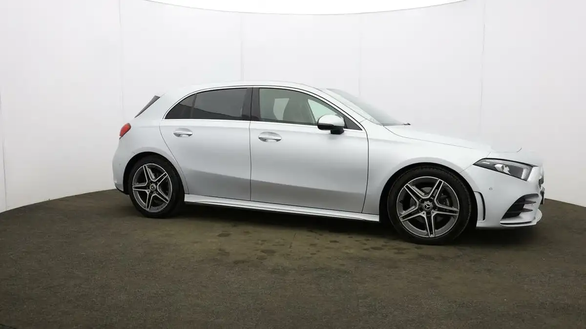 2020-mercedes-benz-a-class-13-a200-amg-line-premium-hatchback-5d-7g-dct-big-41