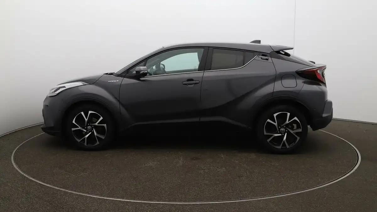 2022-toyota-c-hr-18-vvt-i-design-big-57