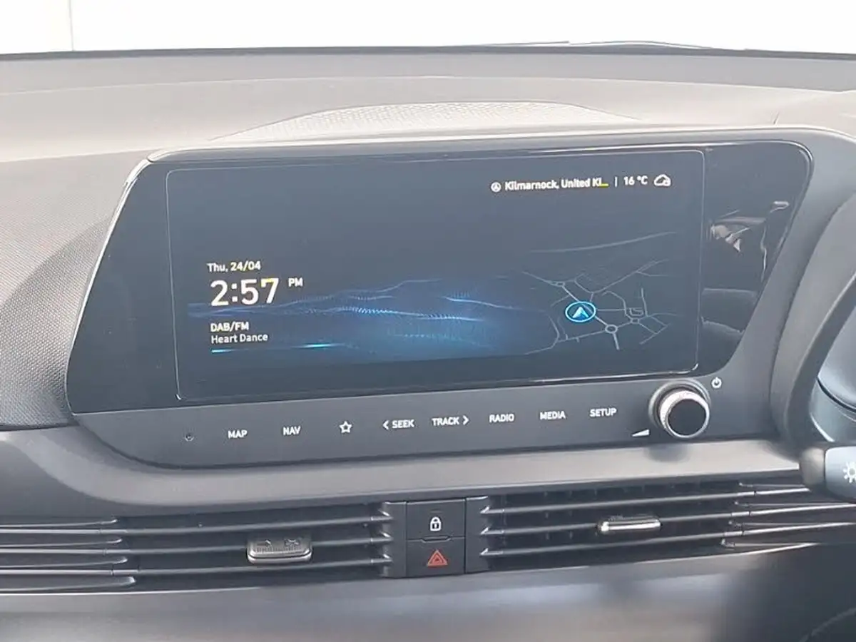 2024-hyundai-i20-10-t-gdi-premium-big-9