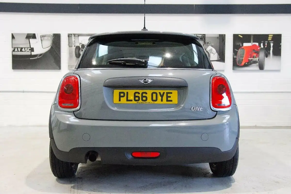 2016-mini-cooper-12-one-3d-big-3