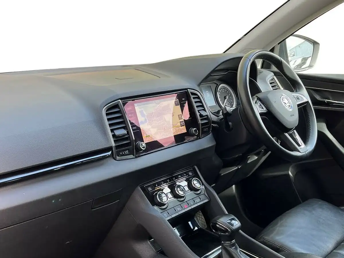 2019-skoda-karoq-15-tsi-se-l-dsg-big-6
