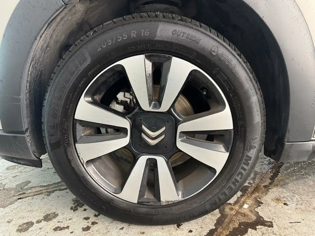 2024-citroen-c3-12-puretech-plus-110ps-eat6-big-35