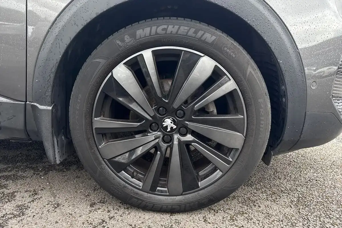 2022-peugeot-3008-suv-12-puretech-gt-premium-big-9