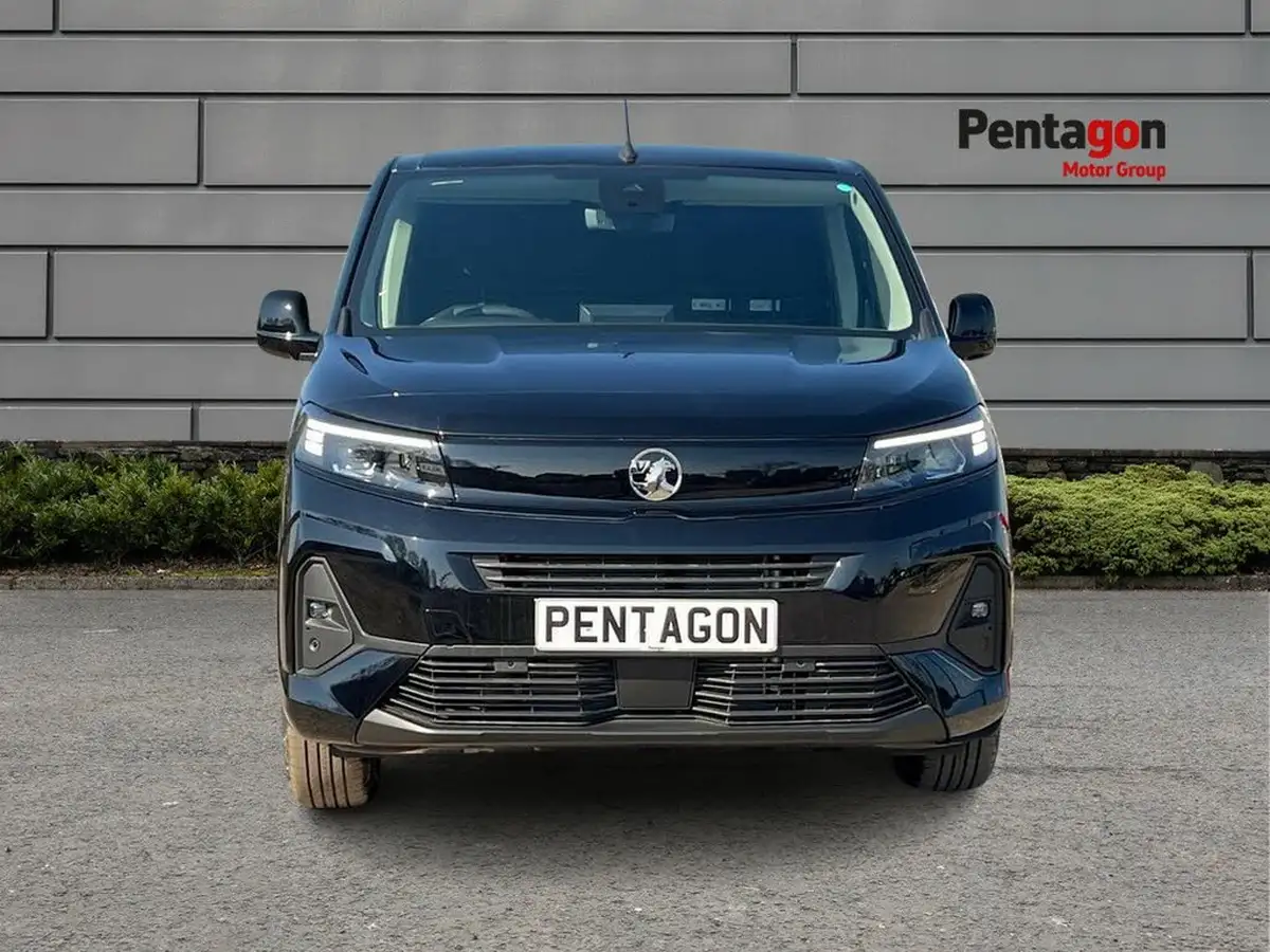 2025-vauxhall-combo-15cdti-pro-130pseu6d-big-12