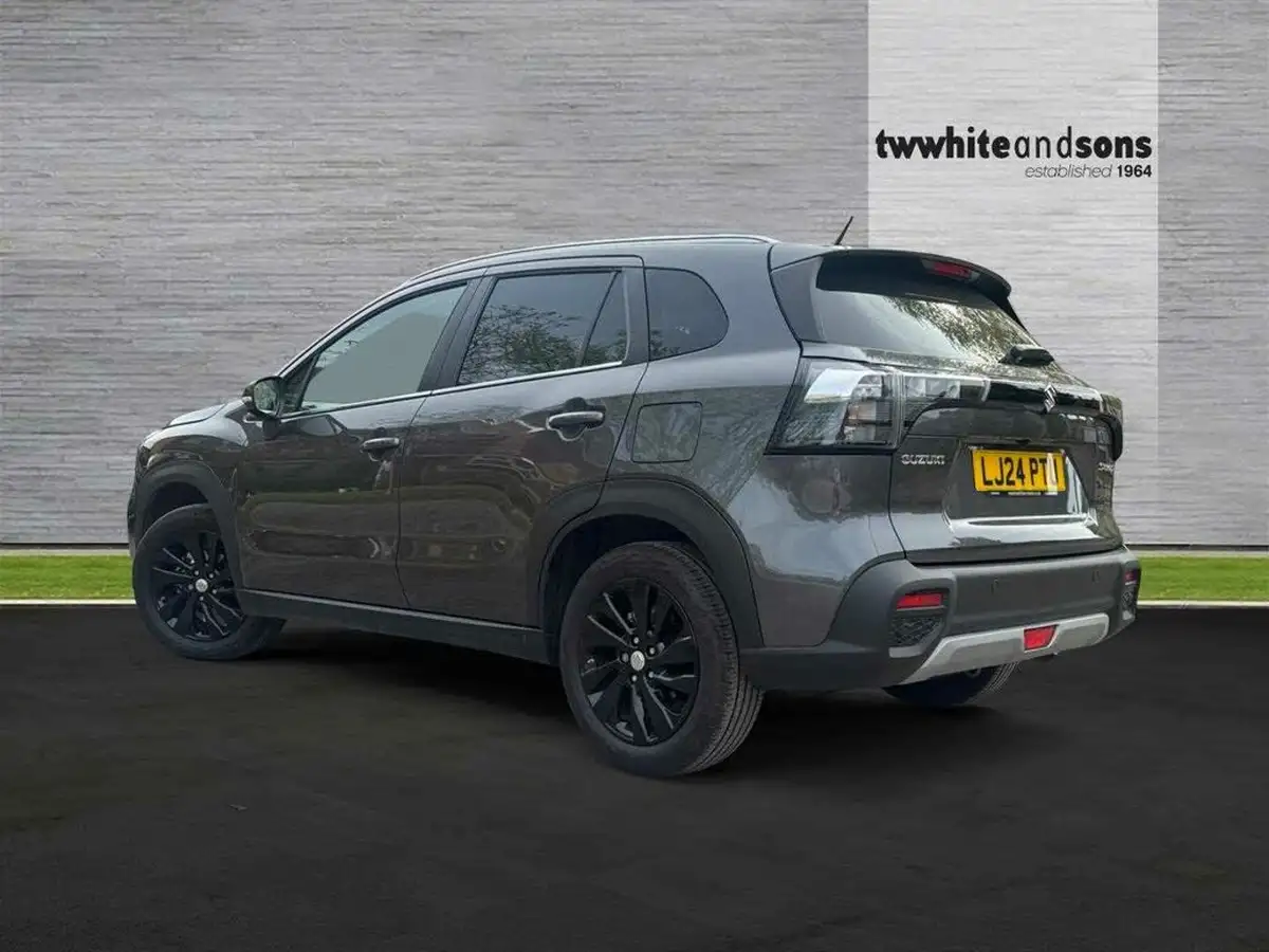 2024-suzuki-s-cross-15-motion-big-5